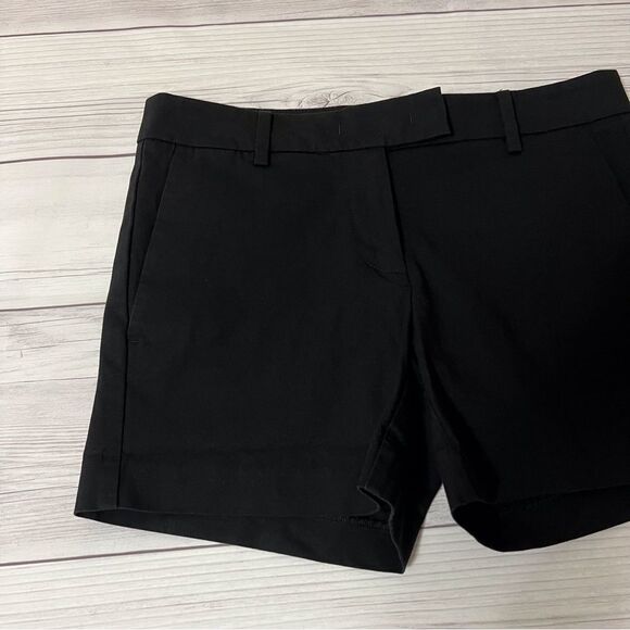 SALE!! Ann Taylor Black Chino Shorts Size 0 - Picture 2 of 7